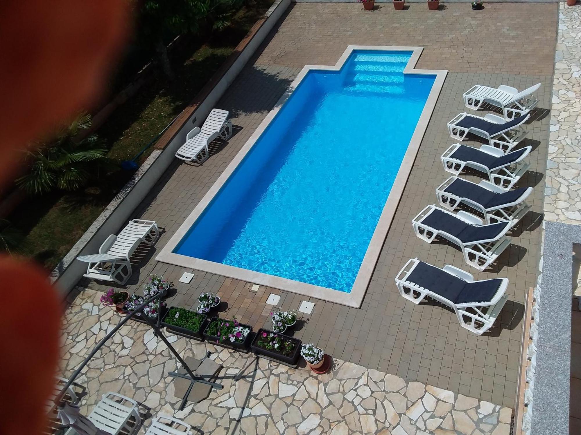 House Apartments Ariamare Poreč Eksteriør bilde