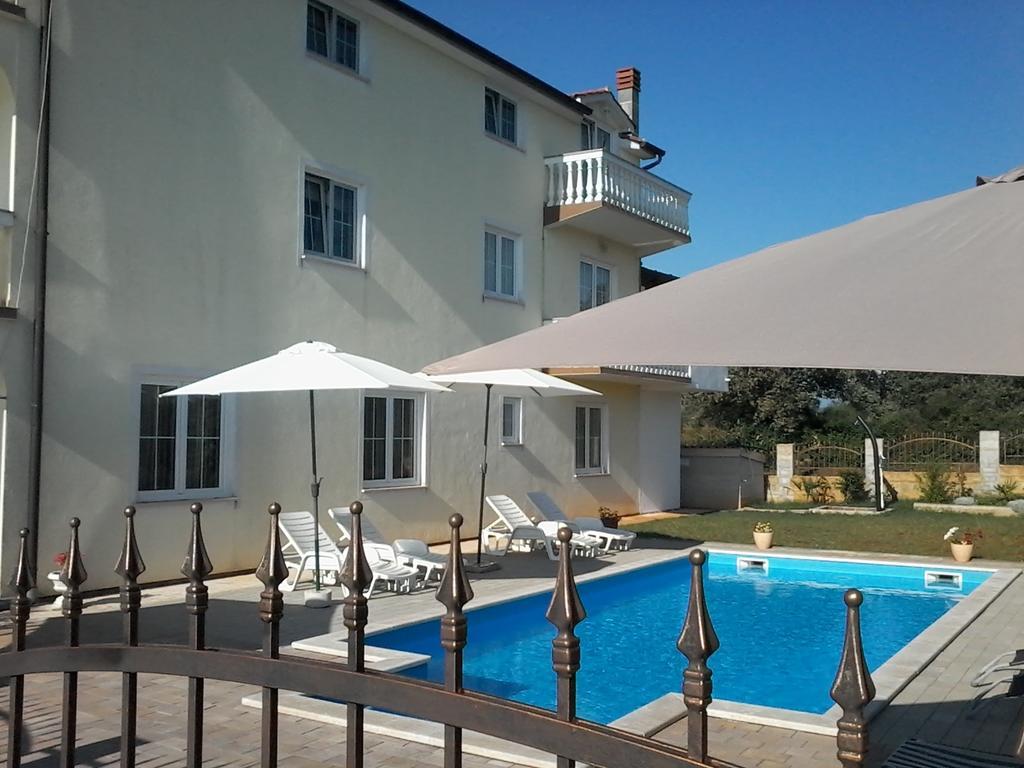 House Apartments Ariamare Poreč Eksteriør bilde